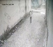 Paraları Çalıp 'Tekrar Geleceğim' İşareti Yaptı, Yakalanıp Tutuklandı