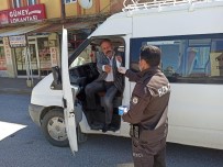 Sincik İlçesinde Polisler Maske Dağıttı Haberi