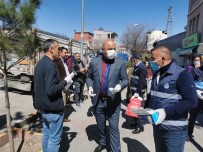 Tuzluca Belediyesi Maske Ve Eldiven Dağıttı Haberi