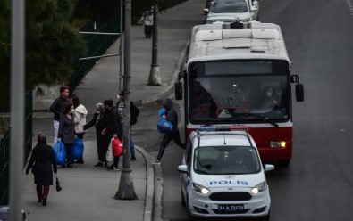 Bakırköy Kadın Tutukevi'nden Tahliye Edilen Vatandaşlar Otobüsler İle Taşındı