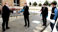 Başkan Doğru'dan Hastaneye Entübe Virüs Koruma Kutusu