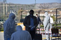 Kuveyt'ten Getirilen Türk İşçiler Burdur'da Karantinaya Alındı