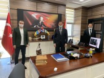 Polis Haftasını 'Siper Maske' Hediye Ederek Kutladılar