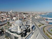 İstanbul'da Tarihi Meydanların Boş Hali Havadan Görüntülendi Haberi