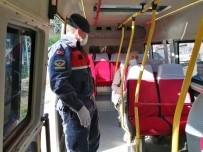 Mersin'de Jandarma Sokağa Çıkma Yasağı Bulunan 6 Kişiye Ceza Yazdı