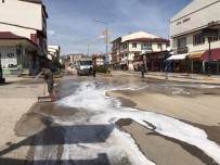 Sokağa Çıkma Yasağıyla Horasanda Boş Kalan Caddeler Köpüklü Suyla Temizlendi Haberi