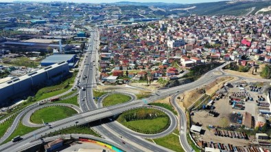 Dilovası'na Girişleri Kolaylaştıracak Kavşakta Çalışmalar Tamamlandı