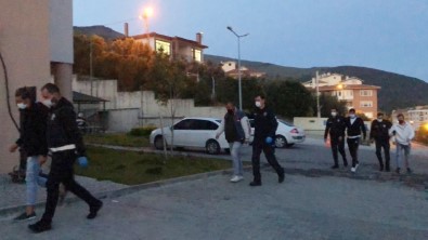 'Fakirler Koronadan Ölsün' Diyerek Deniz Keyfi Yapan 4 Kişi Serbest Kaldı