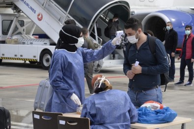 KKTC'den Muş'a Getirilen Vatandaşlar Yurda Yerleştirildi