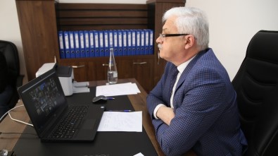 Başkan Deveciler, 'Özel Araçlarla Gelenlere Önlem Alınmalı' Dedi.