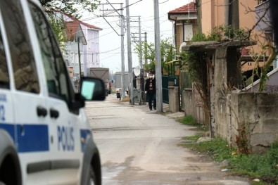 Sakarya Şehir Merkezinde Bir Sokak Karantina Altına Alındı