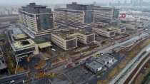 İKITELLI - Ulaştırma Ve Altyapı Bakanlığı Başakşehir İkitelli Şehir Hastanesinin Yollarının Yapımına Başladı