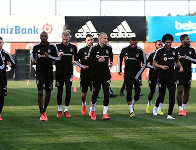 Süper Lig devi sahaya indi!