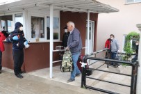 Afyonkarahisar'da Karantina Altındaki 511 Vatandaş Memleketlerine Uğurlandı