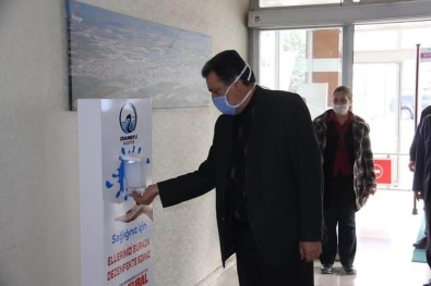 Cihanbeyli Belediyesi Bin 400 Aileye Yardım Ulaştırdı