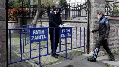 Ramazan ayı öncesi önemli karar! Demir bariyerlerle böyle kapatıldı...