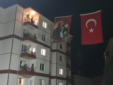 Ankaralılar 23 Nisan Ulusal Egemenlik Ve Çocuk Bayramı'nı Coşkuyla Kutladı