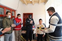 Başkale'de Çocuklara 23 Nisan Sürprizi