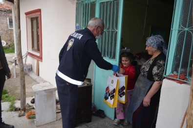 Bünyan'da Çocuklara 23 Nisan Hediyesi