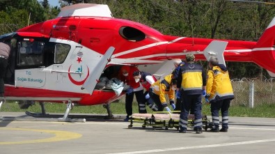 Yaşlı Adam Ambulans Helikopterle Hastaneye Yetiştirildi