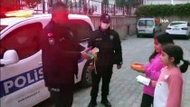 Nisan Ve Eylül'e Polis Amcalarından Balon Hediyesi