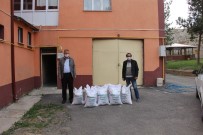 Zara'da Bir Çiftçiye Fasulye Tohumu Desteği Yapıldı Haberi