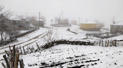 Doğu'da Yağmur Ve Kar