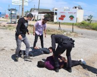 İki Genç Ceza Yememek İçin Ortalığı Birbirine Kattı