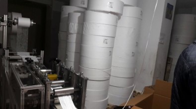 Ümraniye'de Kaçak Maske Operasyonu Açıklaması 5 Bin Kaçak Maske Ele Geçirildi