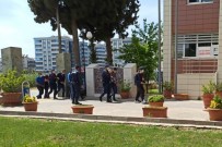 İzmir'de 5 Bin Lira Fidye Karşılığı Adam Kaçıran Şahıslardan 2'Si Tutuklandı