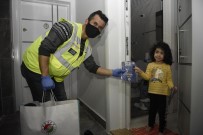 Kepez'de 927 Bin 336 Adet Yıkanabilir Maske Dağıtıldı