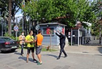 Tatil İçin Geldikleri Antalya'da Paraları Biten Ruslar Soluğu Konsoloslukta Aldı