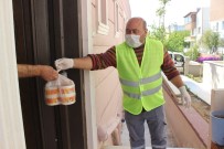 Burhaniye'de Her Gün 250 Haneye Sıcak Yemek Gidiyor