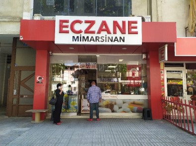 Denizli'de Ücretsiz Maske Dağıtımına Devam Ediliyor