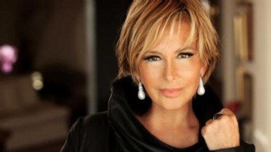 Filiz Akın korona şüphesiyle hastanede!