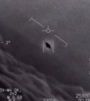 Dünya bunu konuşuyor! Pentagon resmen 'UFO' görüntülerini yayınladı!