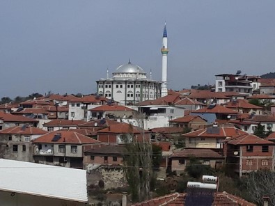 Alifakı Camii'nin Minaresi Yenilendi