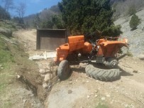 Freni Patlayan Traktör Kayaya Çarptı Açıklaması 1 Yaralı Haberi
