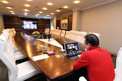 Başkan Dr. Şadi Yazıcı, Korona Virüsle Mücadele Çalışmaları İçin Video Konferans Düzenledi