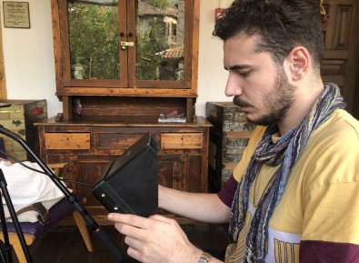 Dedesi İçin Yaptı, 'Evdekal'Anlara Armağan Etti