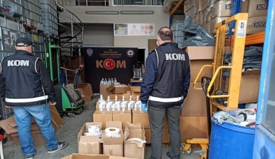 Düzce'de Polisten Kaçak Dezenfektan Üretimine Baskın Yapıldı
