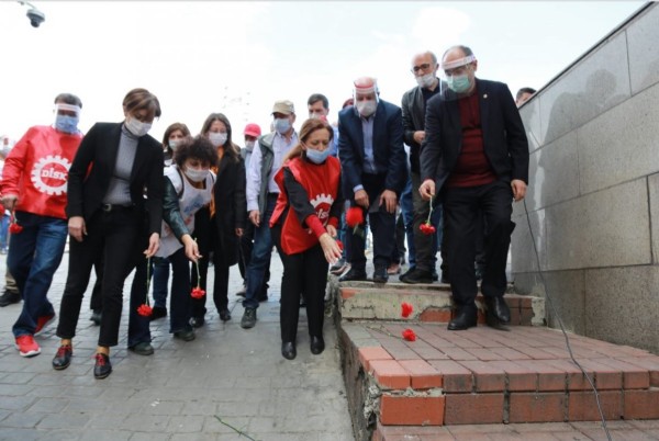 Taksim'de koronaya rağmen 1 Mayıs anması