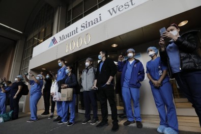 ABD'de Korona Nedeniyle Hayatını Kaybedenlerin Sayısı 61 Bini Geçti