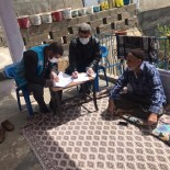 Artuklu'da Sokağa Çıkmaları Kısıtlanan Vatandaşların Maaşları Evlerinde Teslim Edildi