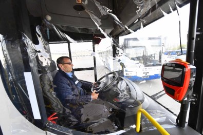 Ankara'da Otobüs Şoförlerine Korona Virüs Önlemi
