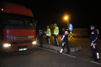 YOLCU TAŞIMACILIĞI - Balıkesir-İzmir Sınırında Geçişler Sınırlandırıldı