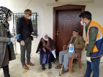 HAYRULLAH TANIŞ - Gürpınar Belediyesi İlçede Bulunan Tüm Yaşlılara Hijyen Paketi Dağıttı