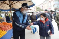 PAZARCI ESNAFI - Ankara'da Pazarcı Esnafına Maske Dağıtımı