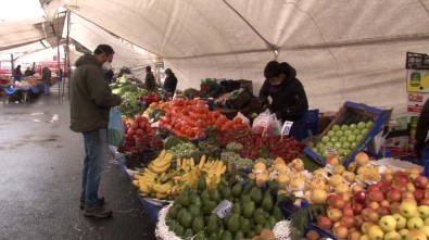 Bakırköy Pazarında Korona Virüs Tedbirlerine Uyuluyor