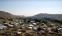GEDIKTEPE - Çayırlı İlçesine Bağlı Yeşilyaka Köyü Karantinaya Alındı